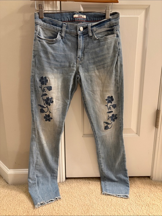 Tommy Hilfiger Denim - Tommy Hilfiger Light Blue Embroidered Floral Women’s Capri Jeans